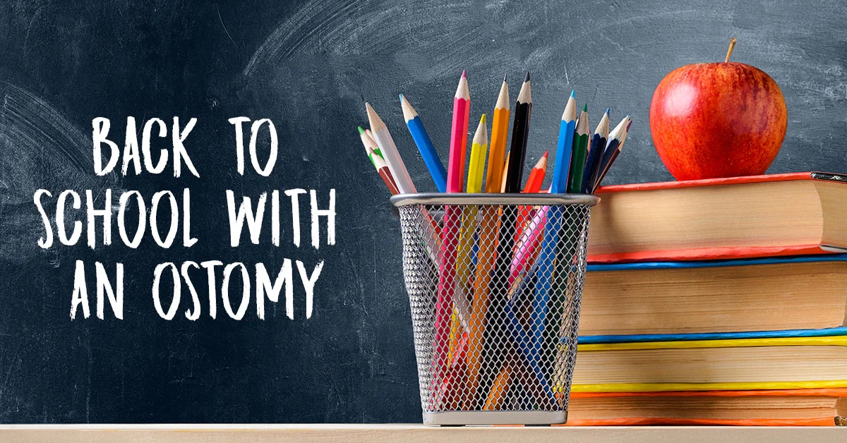 yazı ve kalemlerle bir kara tahta