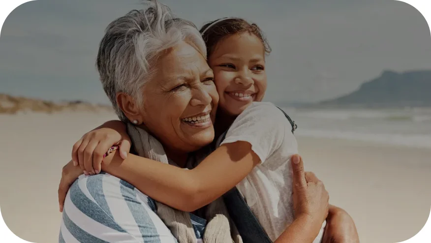 Mała dziewczynka i jej mama w podróży stomijnej