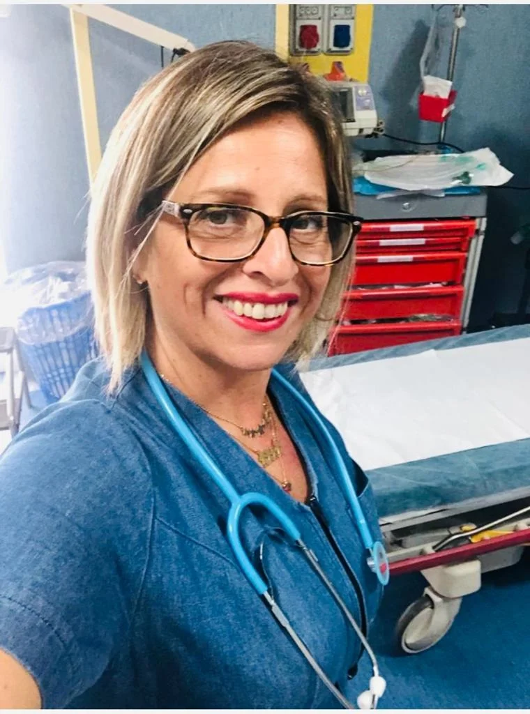 メガネをかけた女性